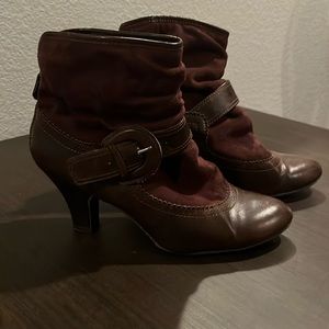 Brown buckle/zip booties